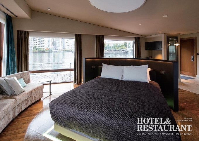 hospitality-management-in-japan-petals-tokyo