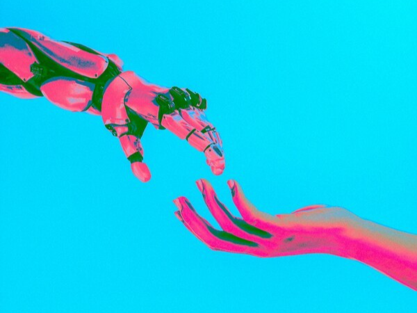 ©Cash Macanaya-Unsplash