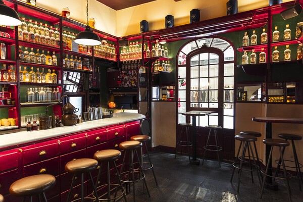 '월드 50 베슬롯 머신 꽁 머니 바 2025' 리스트에서 83위에 오른 바르셀로나의 '닥터 스트라빈스키(Dr. Stravinsky)'.