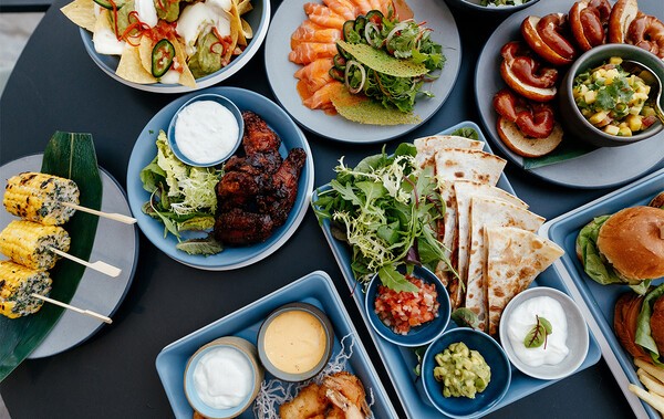 풀사이드 라운지 덱투