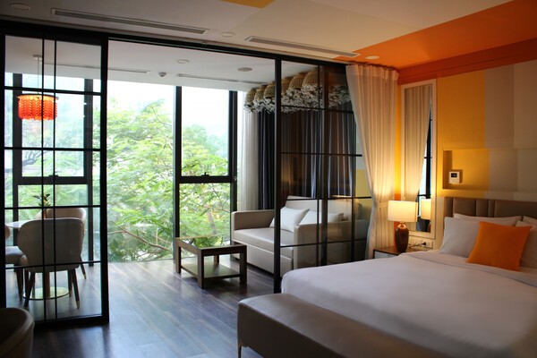 리비‌온카 슬롯‌함롱_‌‘Colors’‌룸