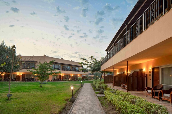 룩소르_ 졸리 빌 호텔 & 스파 킹스 아일랜드