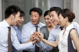 [부소윤의 온라인 슬롯소통 코칭] 분노는 리더십의 적인가, 자산인가?