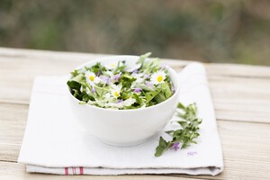 [Dining Story] 봄의 전령, 쑥국 & 달래나물 - 식탁 위에 교향곡을 연주한다