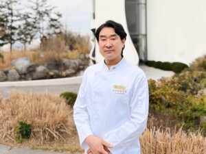코스모스 울릉도, 미슐랭 2스타 출신 구진광 셰프 영입
